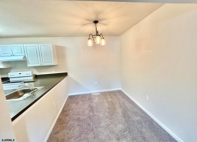 Photo - 326 Heather Croft Unit 326