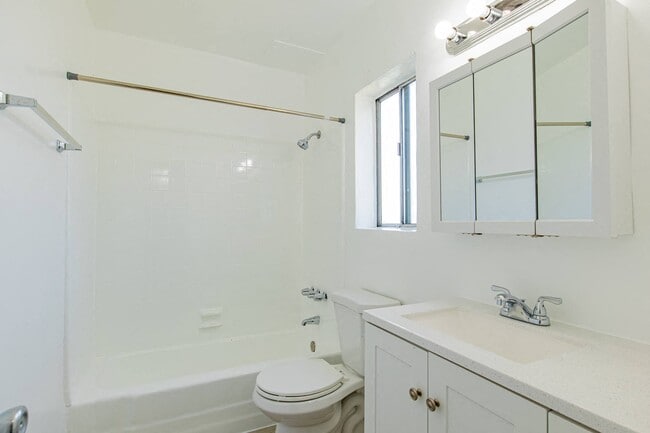 Parthenia Twin Apartments