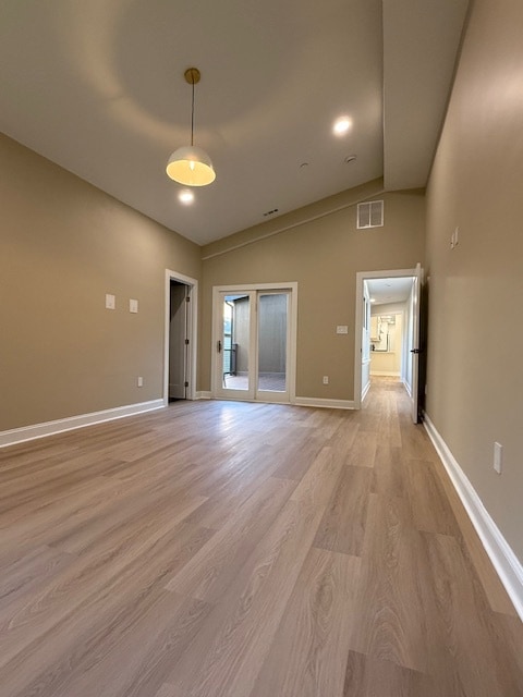 master room suite access to private deck - 218 Elizabeth Ave Unit Bedroom