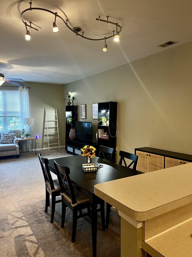 Photo - 5212 Nuthall Dr