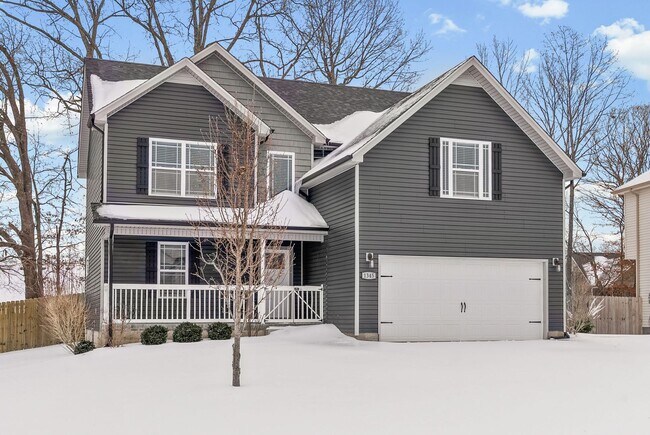 Photo - Pet Friendly Three Bedroom with Bonus!