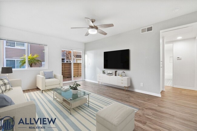 Remodeled 2 Bed, 2 Bath Condo with Ocean V... - Remodeled 2 Bed, 2 Bath Condo with Ocean V...