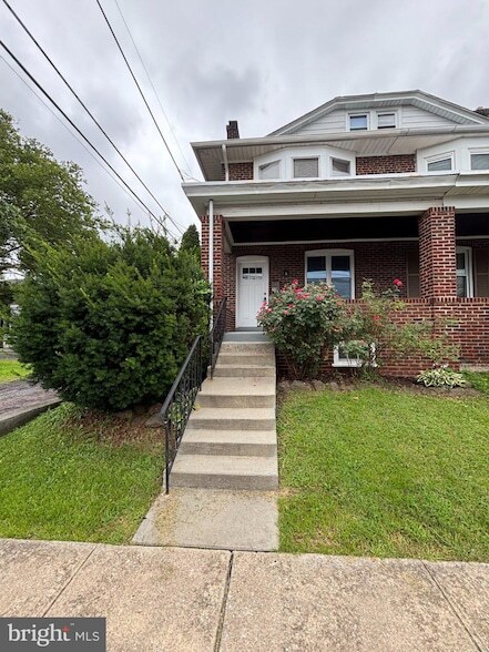 70 S Mt Vernon St