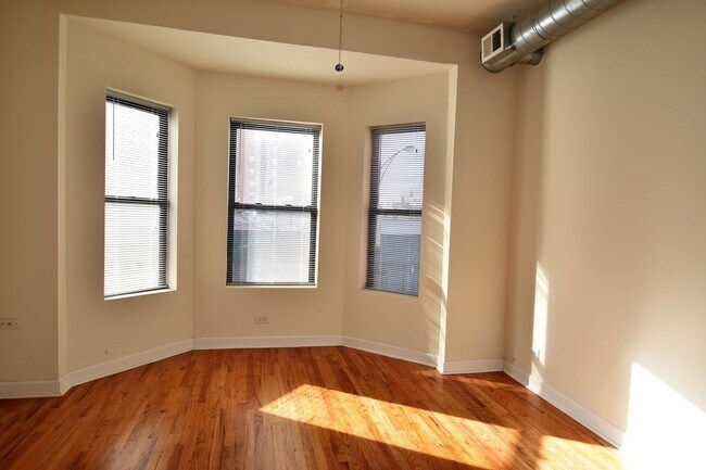 Photo - 3803 N Broadway Unit 3807-2