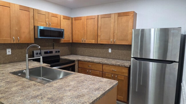 Photo - 618 SW 14th Terrace Unit 5