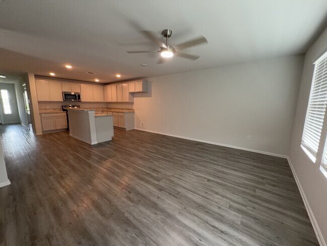 Photo - 505 Hines Ave Unidad B