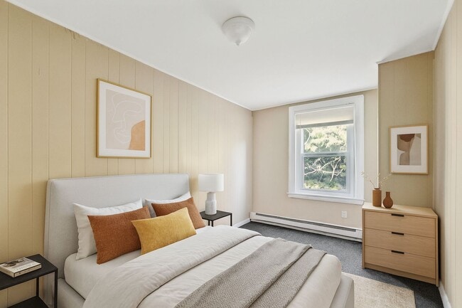 Photo - 358 E Upsal St