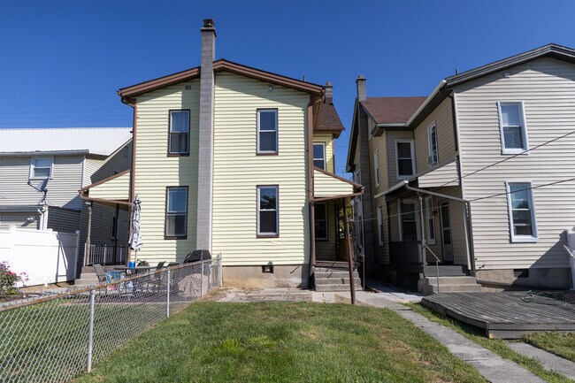 Photo - 208 W Carpenter Ave