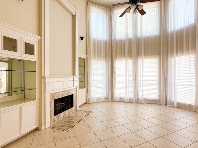 Photo - 1411 Flanders Field Ln