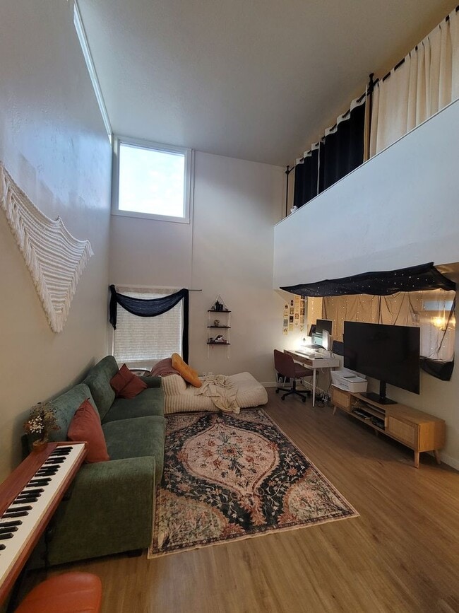 Photo - Cherry Lane Commons Unit 2435 W Cherry Ln Apt 3