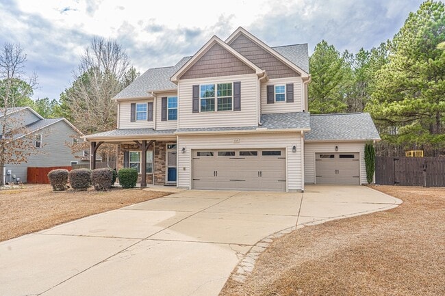 Photo - 135 Almond Dr