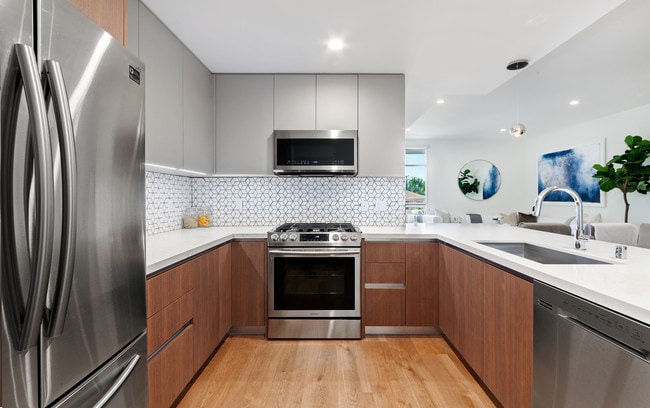 2 BEDROOM - Empire at Norton Rental
