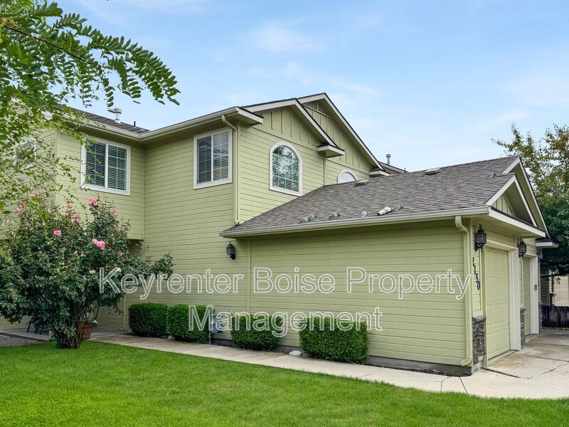 Photo - 2150 S Dorothy Ave