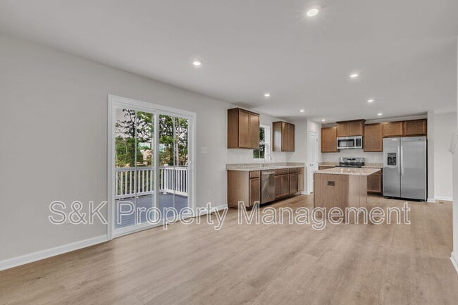 Photo - 2113 Gilmer Ln