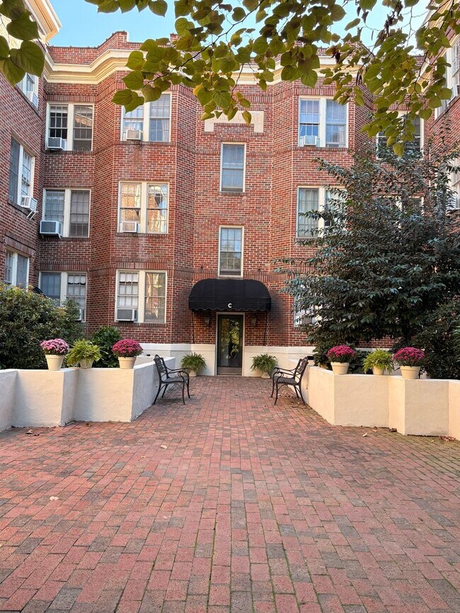 Photo - Charming Second-Floor Condo in Historic Fi...