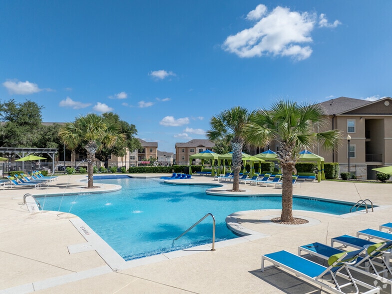 Sparkling Salt Water Pool