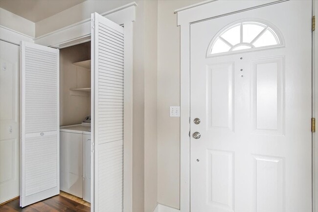 Photo - 6833 W Russett St