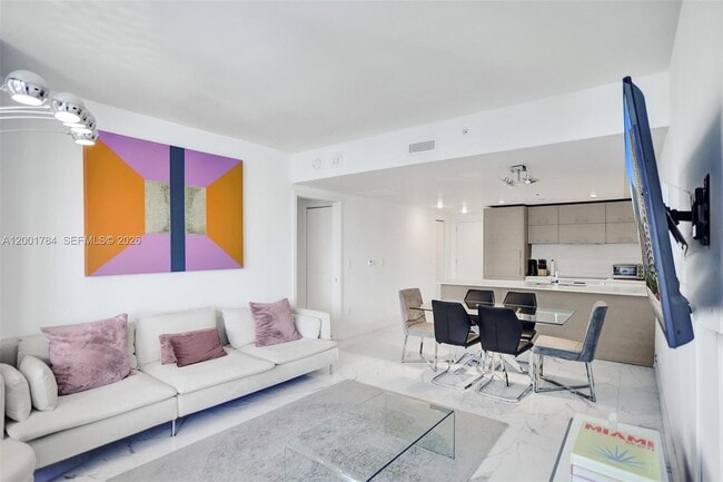 Building Photo - 1300 S Miami Ave Unit 3111