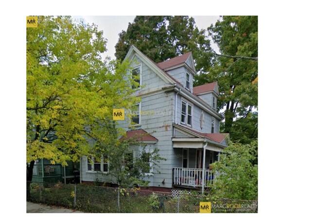 Photo - 11 Holton St Unit 2
