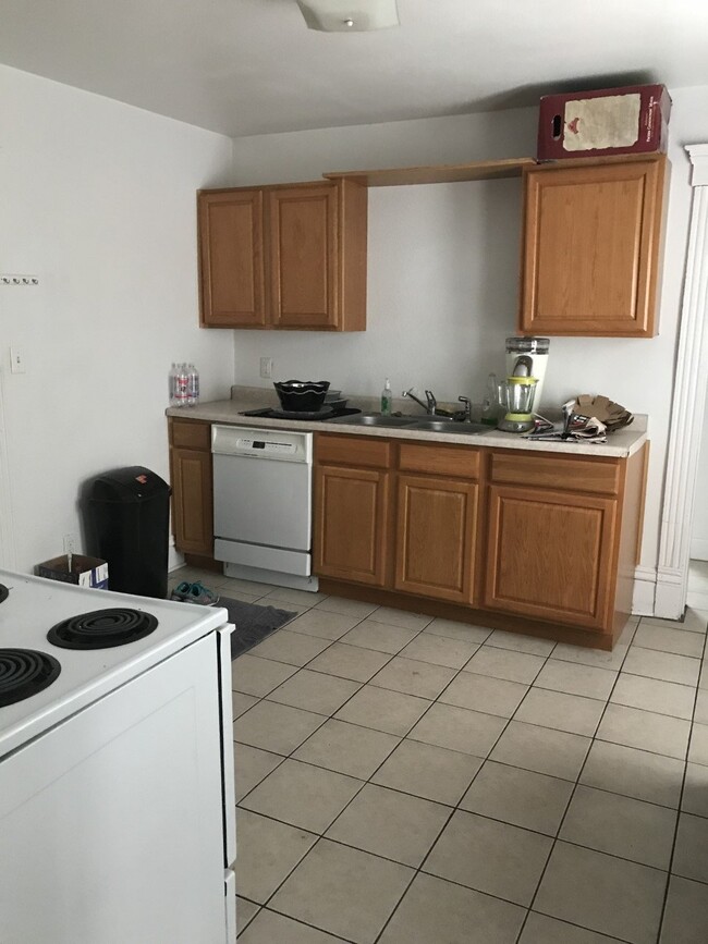 Photo - 803 W 20th St Unit 2