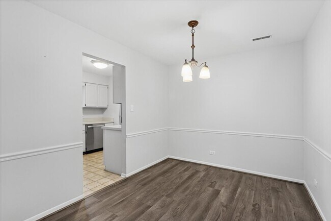 Photo - 1601 Thames Ct Unit A