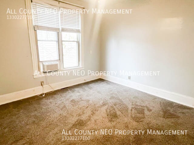 Photo - 1852 W 45th St Unit Rear