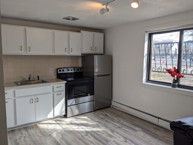 Photo - 2192 Massachusetts Ave Unidad G3