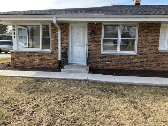 Photo - 3984 Owen Center Rd Unit 1