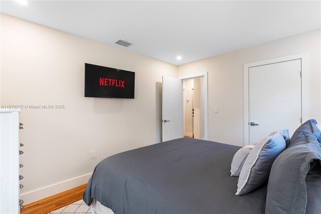 Photo - 2100 SW 31st Ave