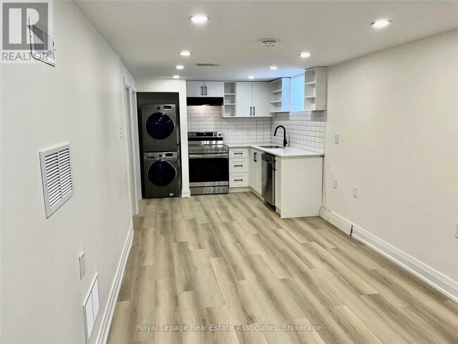 Photo - 289 Fairfield Ave
