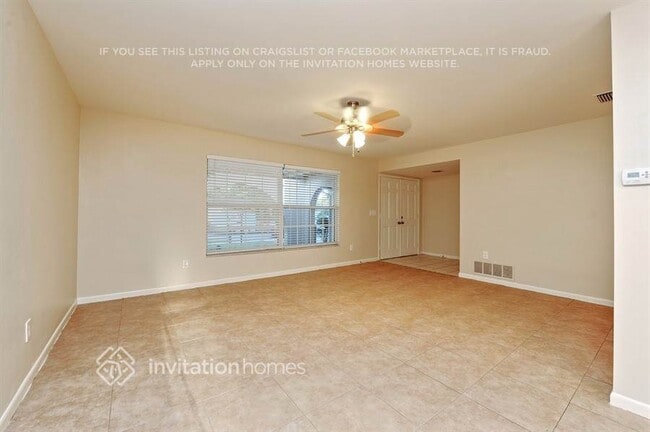 Photo - 1007 Macrae Ave