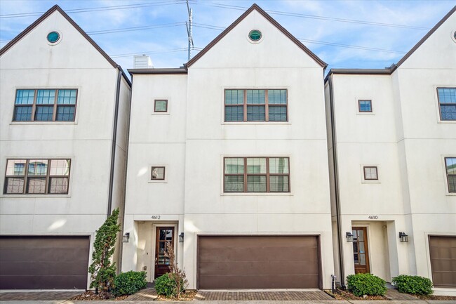 Building Photo - 4612 Chartres St Rental