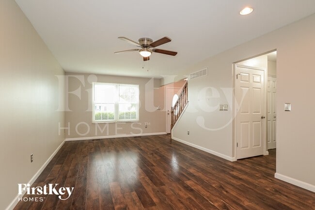 Photo - 256 Cherrywood Parc Dr