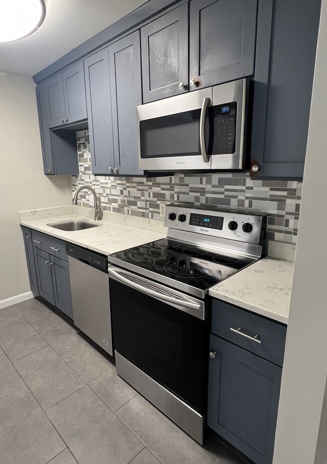 Photo - 3350 Altamont Rd