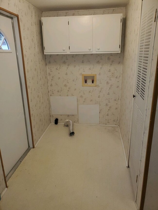 Photo - 3 Bedroom 2 Bath Doublewide