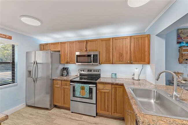 Building Photo - 7370 S Ocean Dr Unit 111