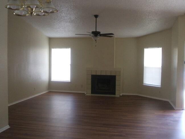 Photo - 5763 Country Sun Dr