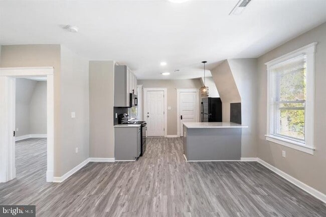 Photo - 3408 W Forest Park Ave Unidad 1ST FLOOR