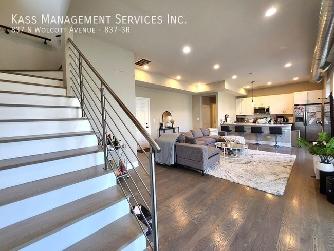 Photo - 837 N Wolcott Ave Unit 837-3R