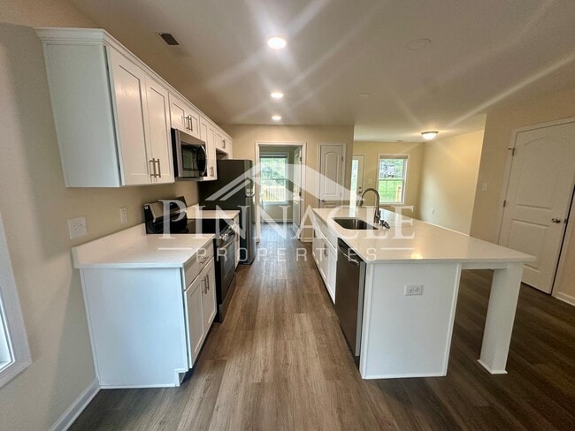 Photo - 213 Munford St