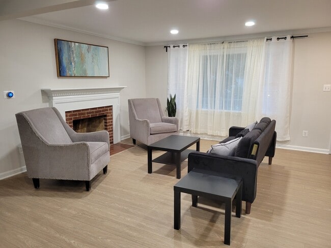 Photo - 5311 59th Ave