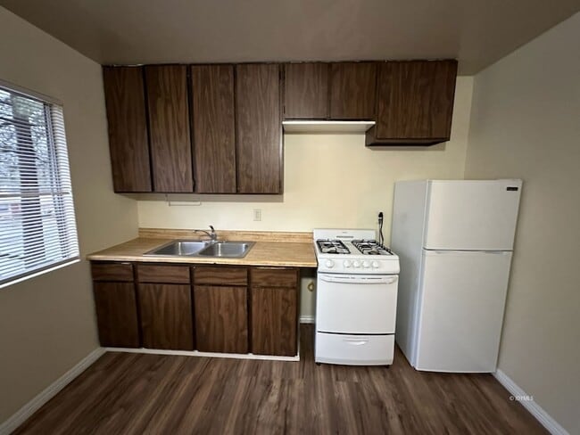 Photo - 25840 CA-243