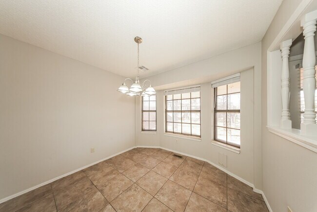 Photo - 9713 Hummingbird Ln