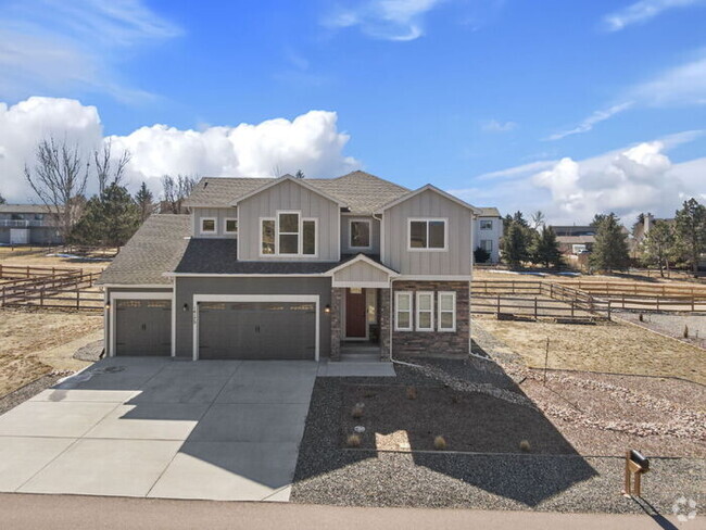 Building Photo - Modern Comfort Meets Mountain Beauty – 4-B... Rental