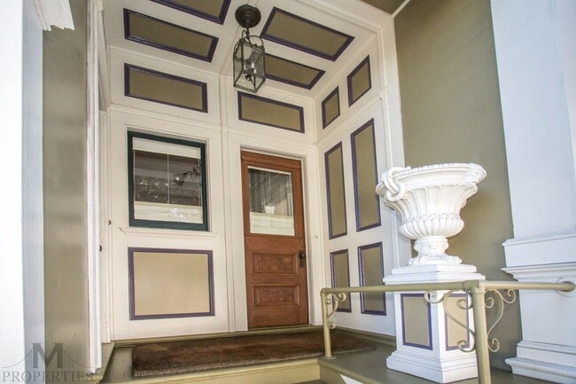 Photo - Eureka Valley Victorian Flat - Spacious and Pristine 1 Bed, 1 Bath