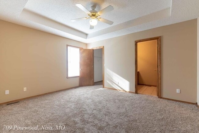 Photo - Great 3 BR 2 BA home close to Matthews Elementary and Nixa High School