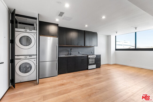 Photo - 3688 Overland Ave Unidad 202