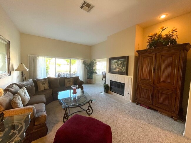 Photo - 48602 Pso Tarazo