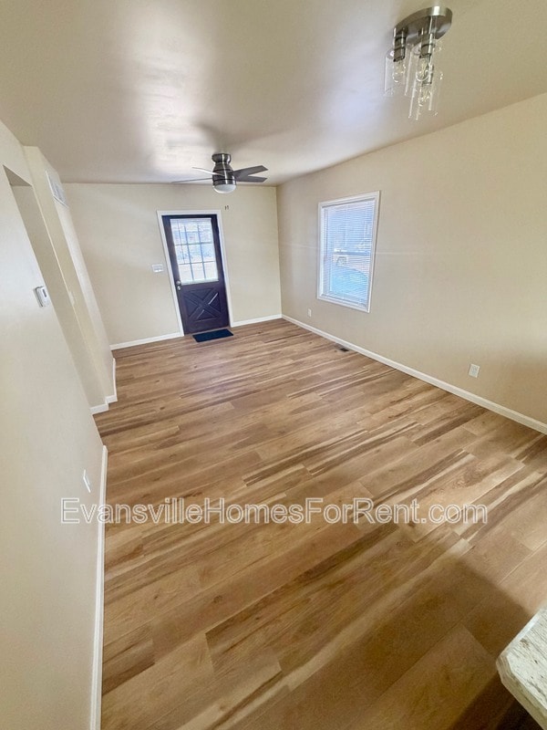 Photo - 513 S Kerth Ave