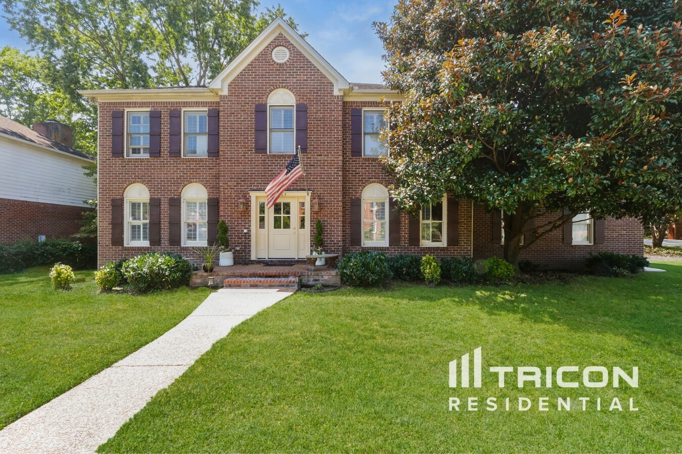 Photo - 1404 Buckingham Cir